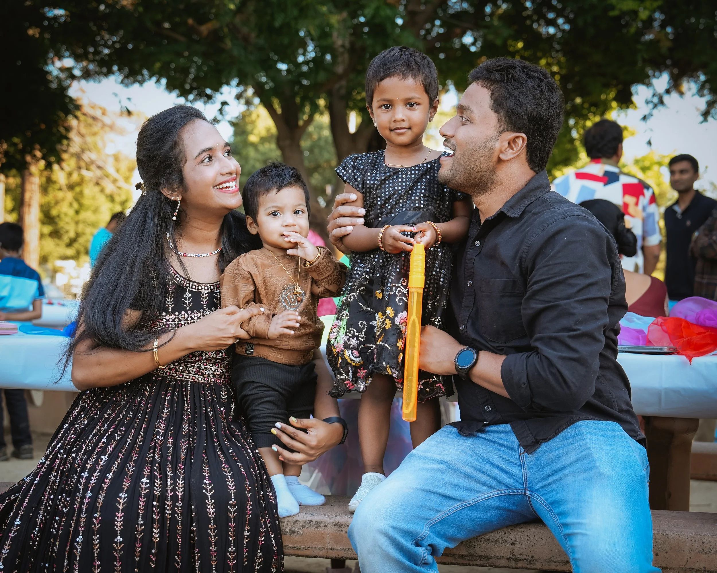 Event and candid photo coverage on Santa Cruz Avenue in Menlo Park, California by Pacifica Studio.
