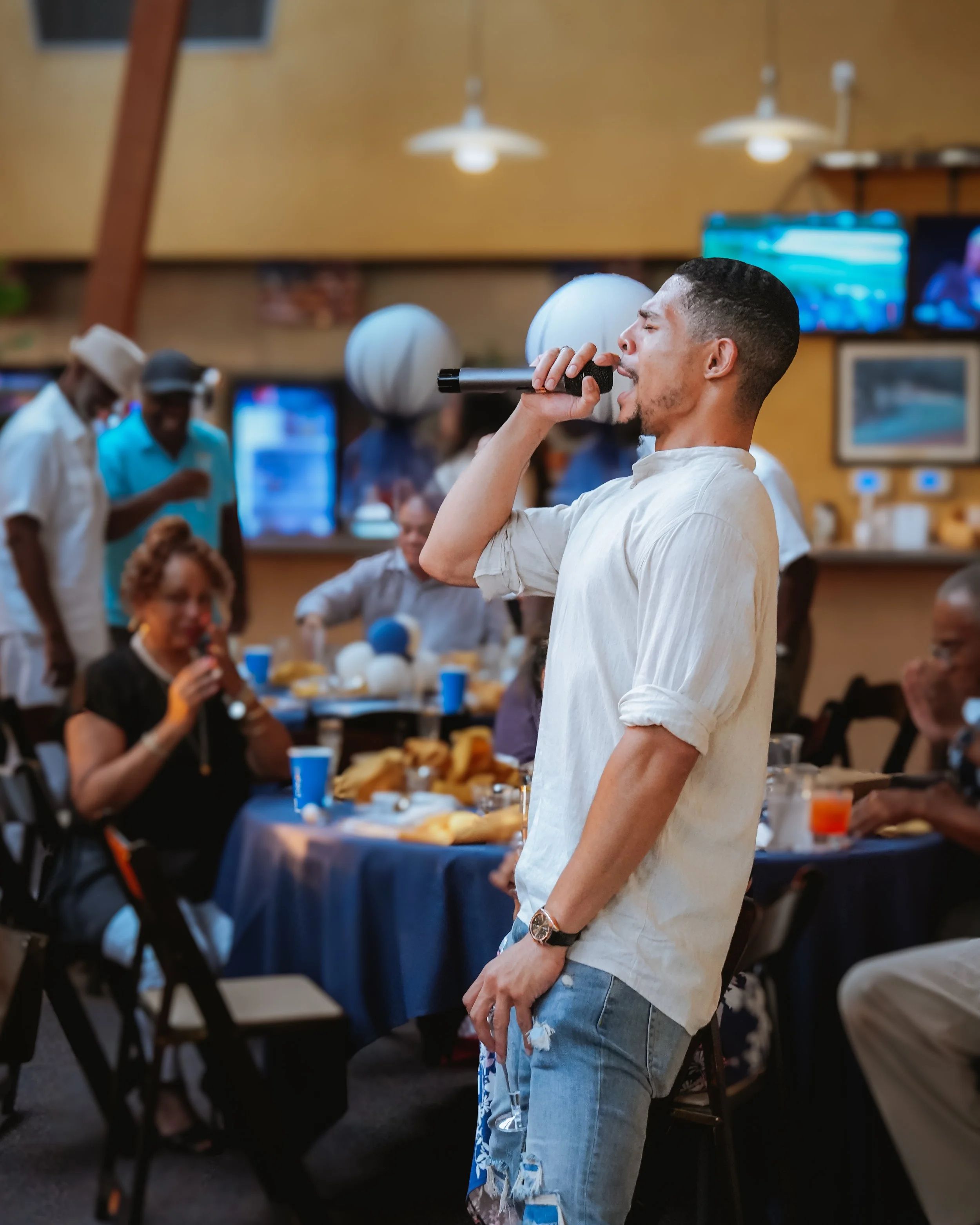 Event and candid photo coverage at Redwood Shores Marina in California by Pacifica Studio.