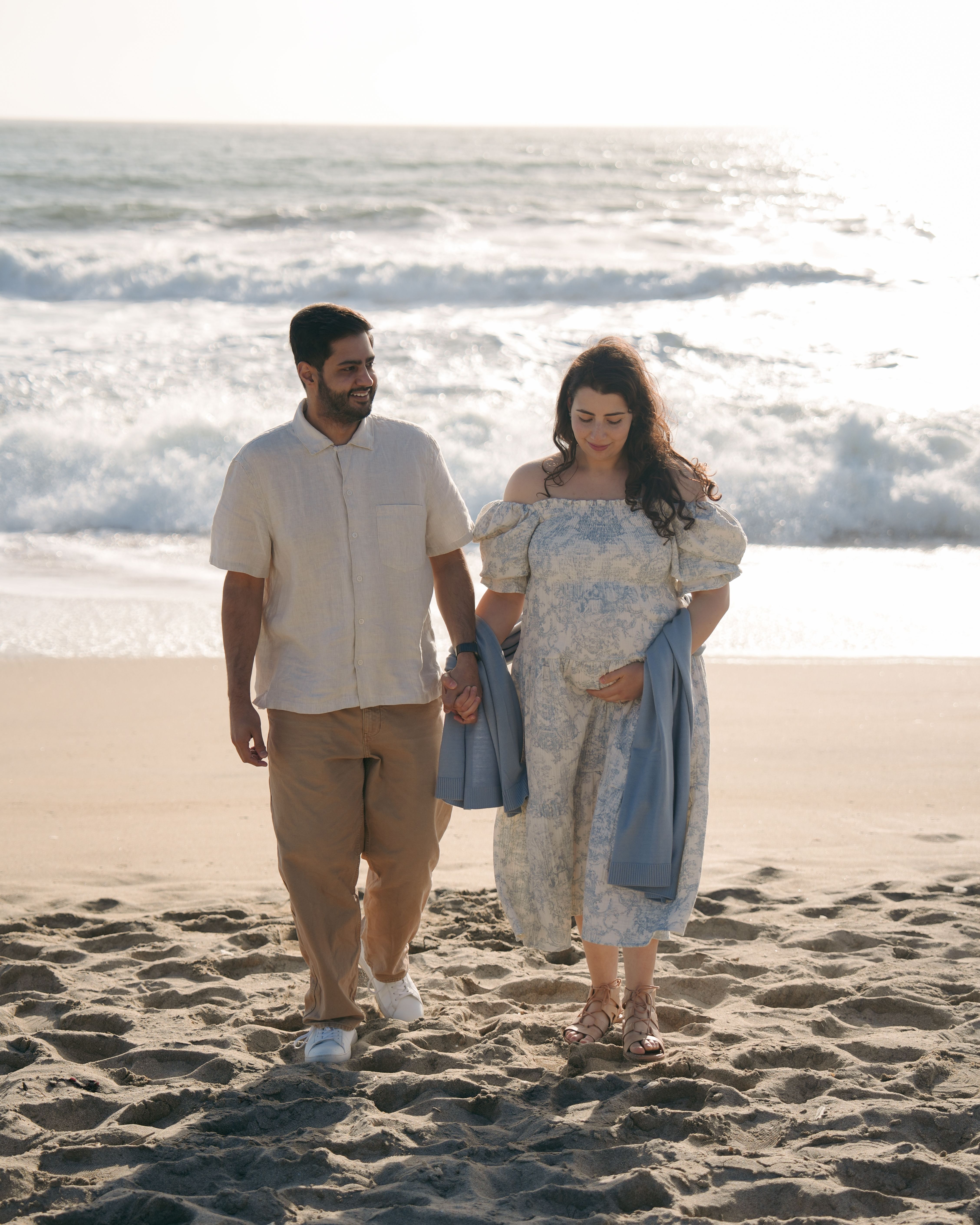 Backlit maternity portrait on the cliffs in Daly City, California