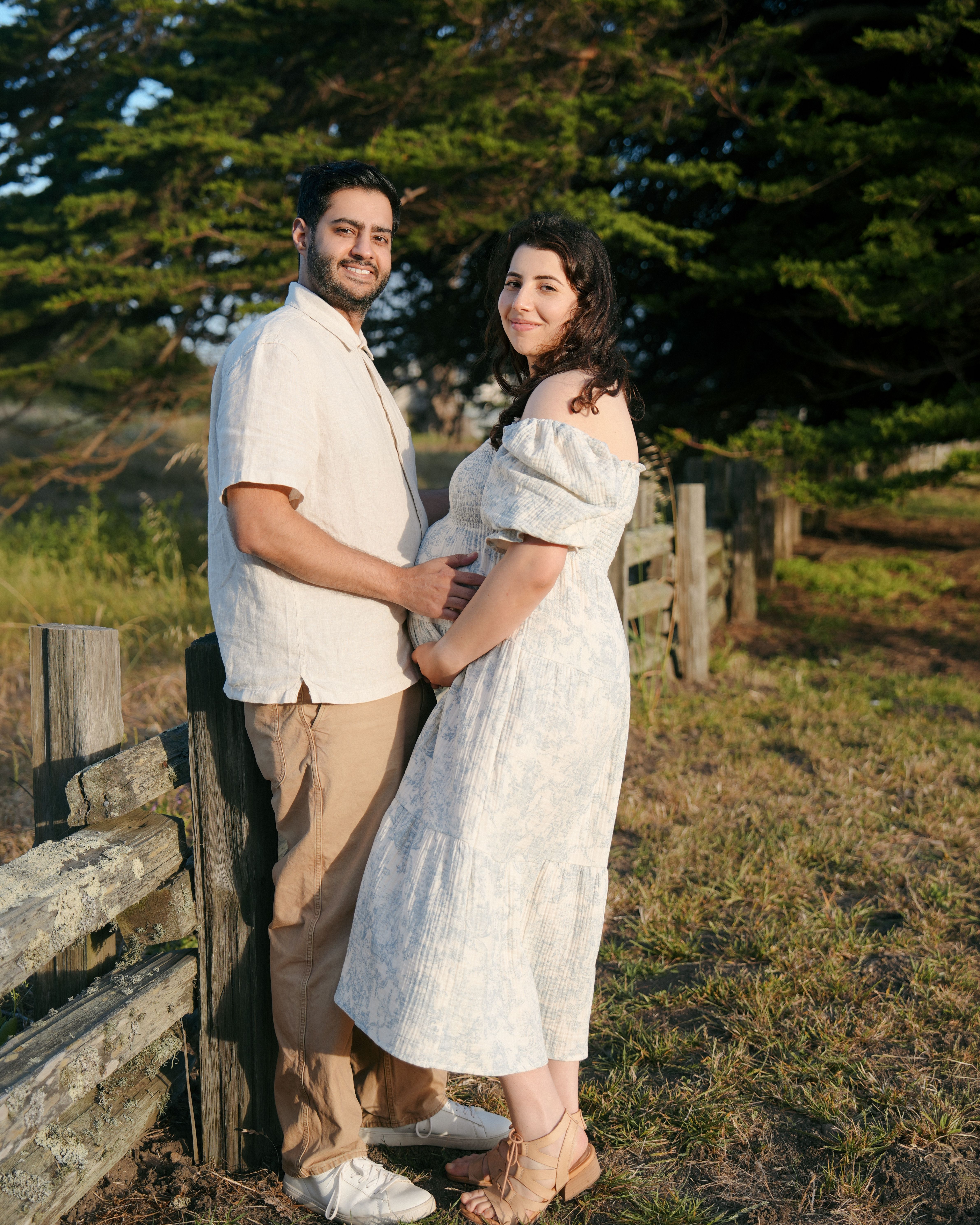 Coastal maternity couple portrait in Sausalito, California