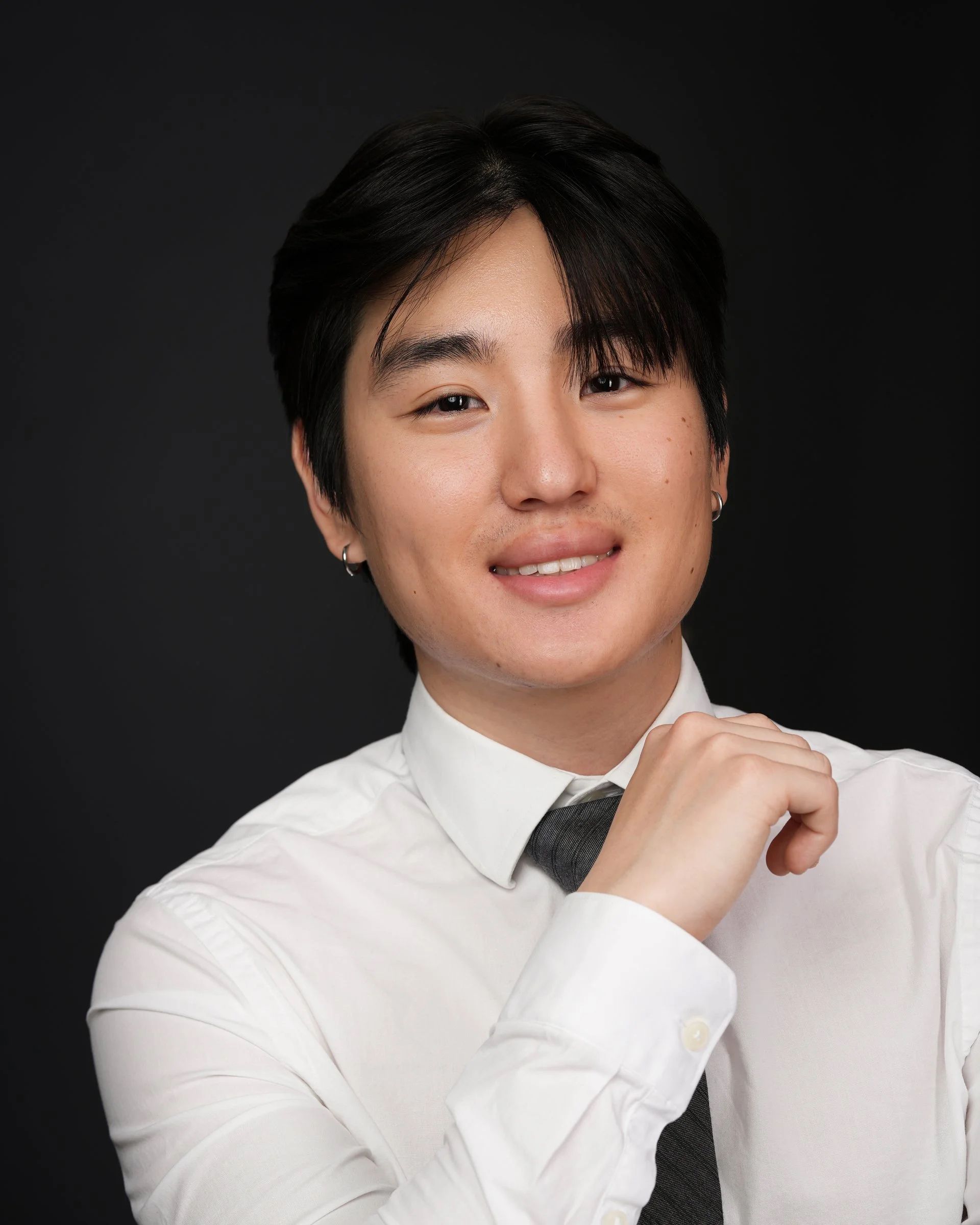 Professional men’s headshot at Todos Santos Plaza in Concord, California.