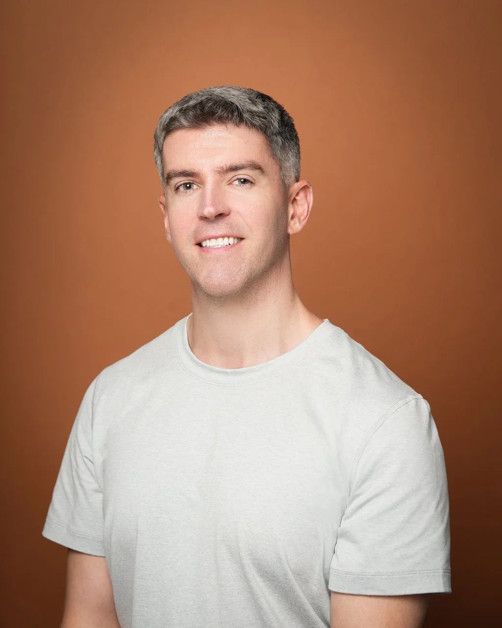 Professional men’s headshot on Santa Cruz Avenue in Los Gatos, California.