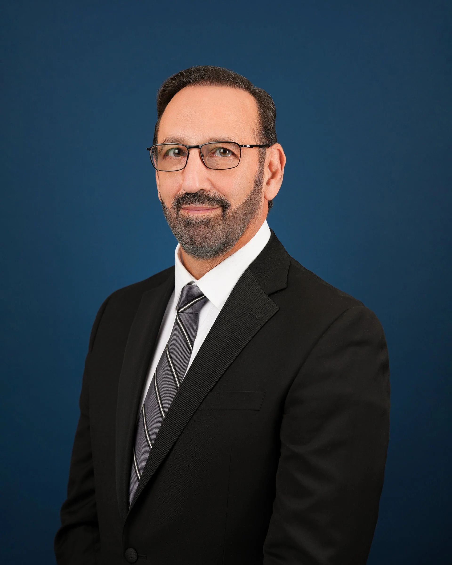 Professional men’s headshot on Main Street in Pleasanton, California.