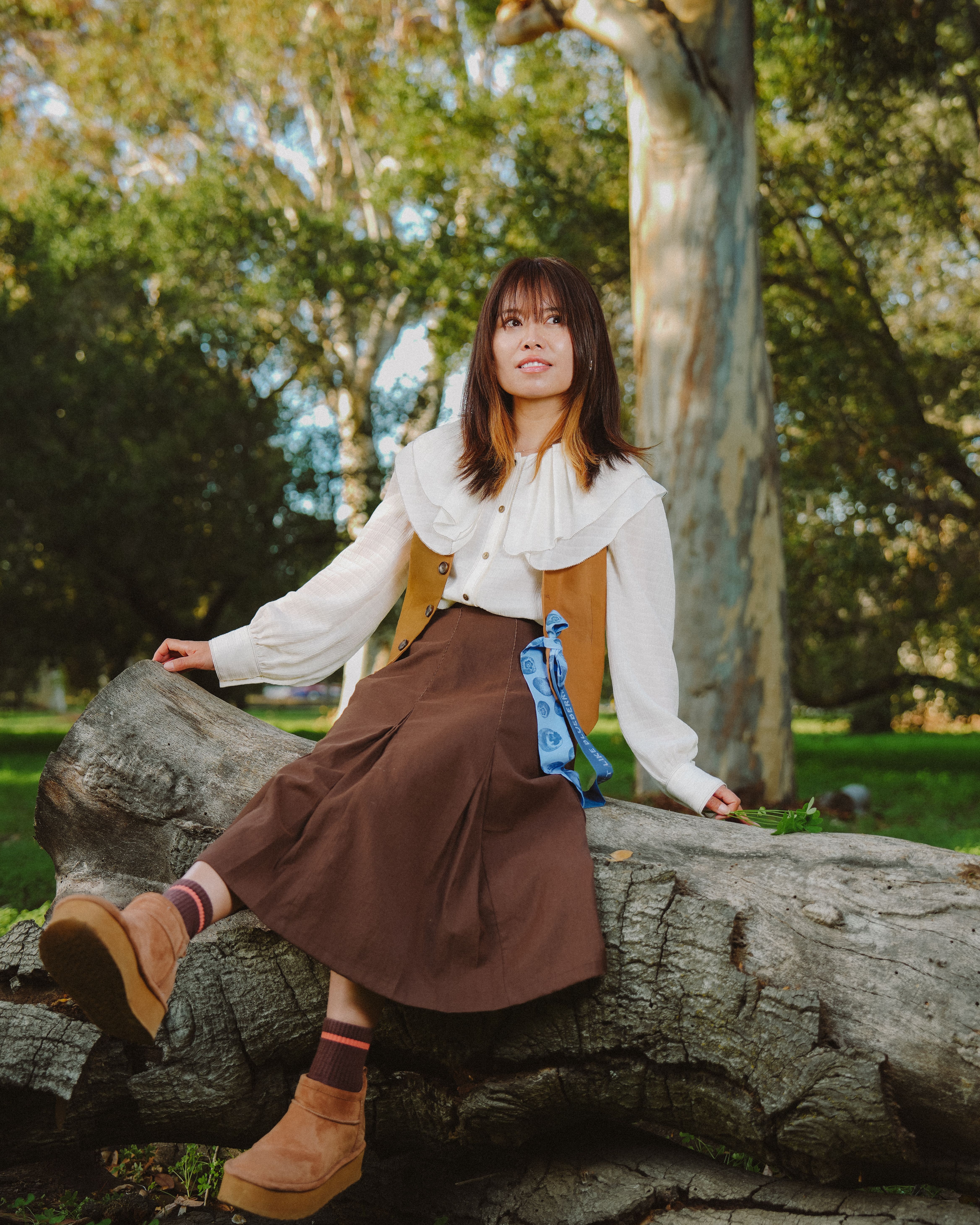Outdoor dating portrait in Hayward, California