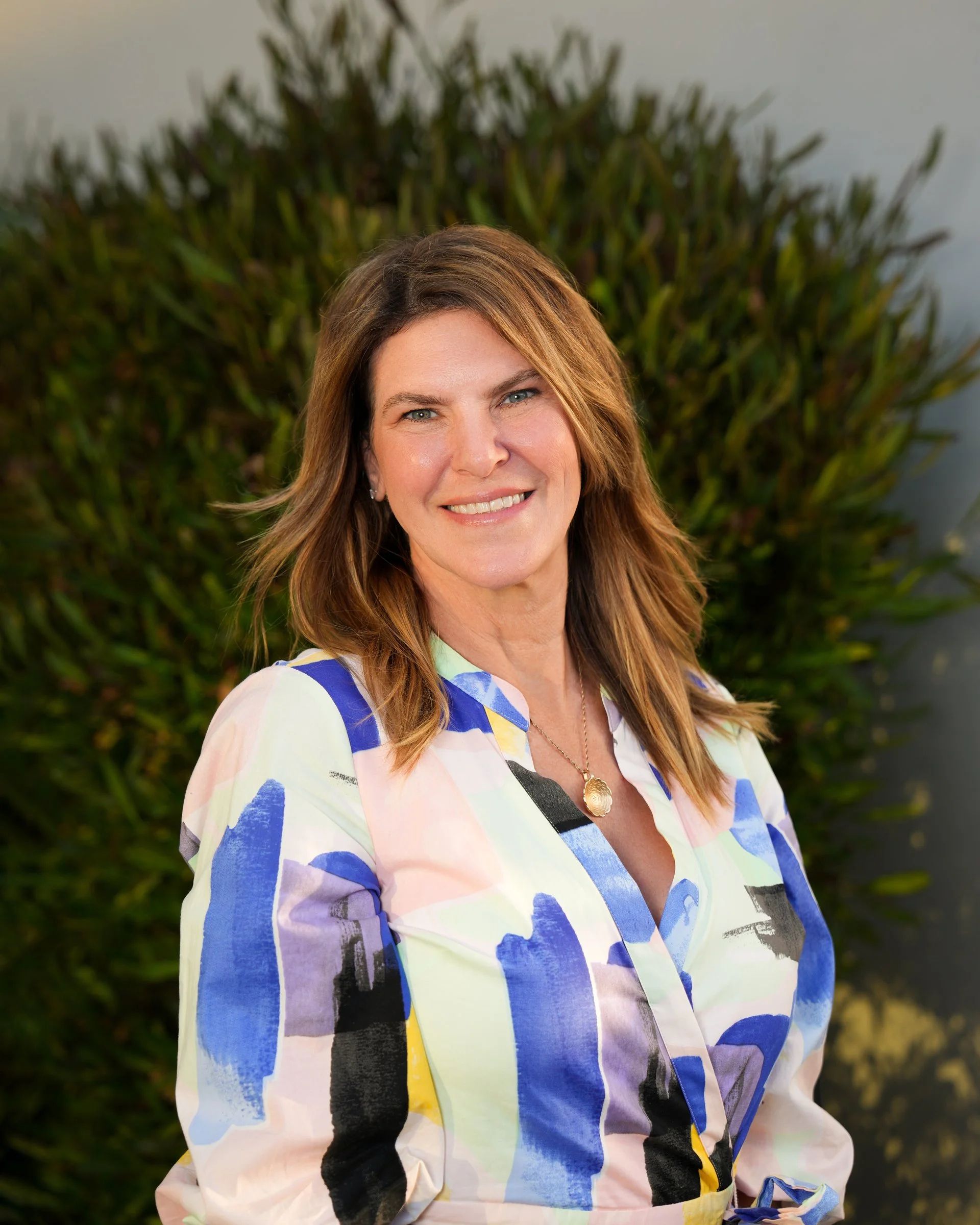 Outdoor headshot on University Avenue in Palo Alto, California by Pacifica Studio.