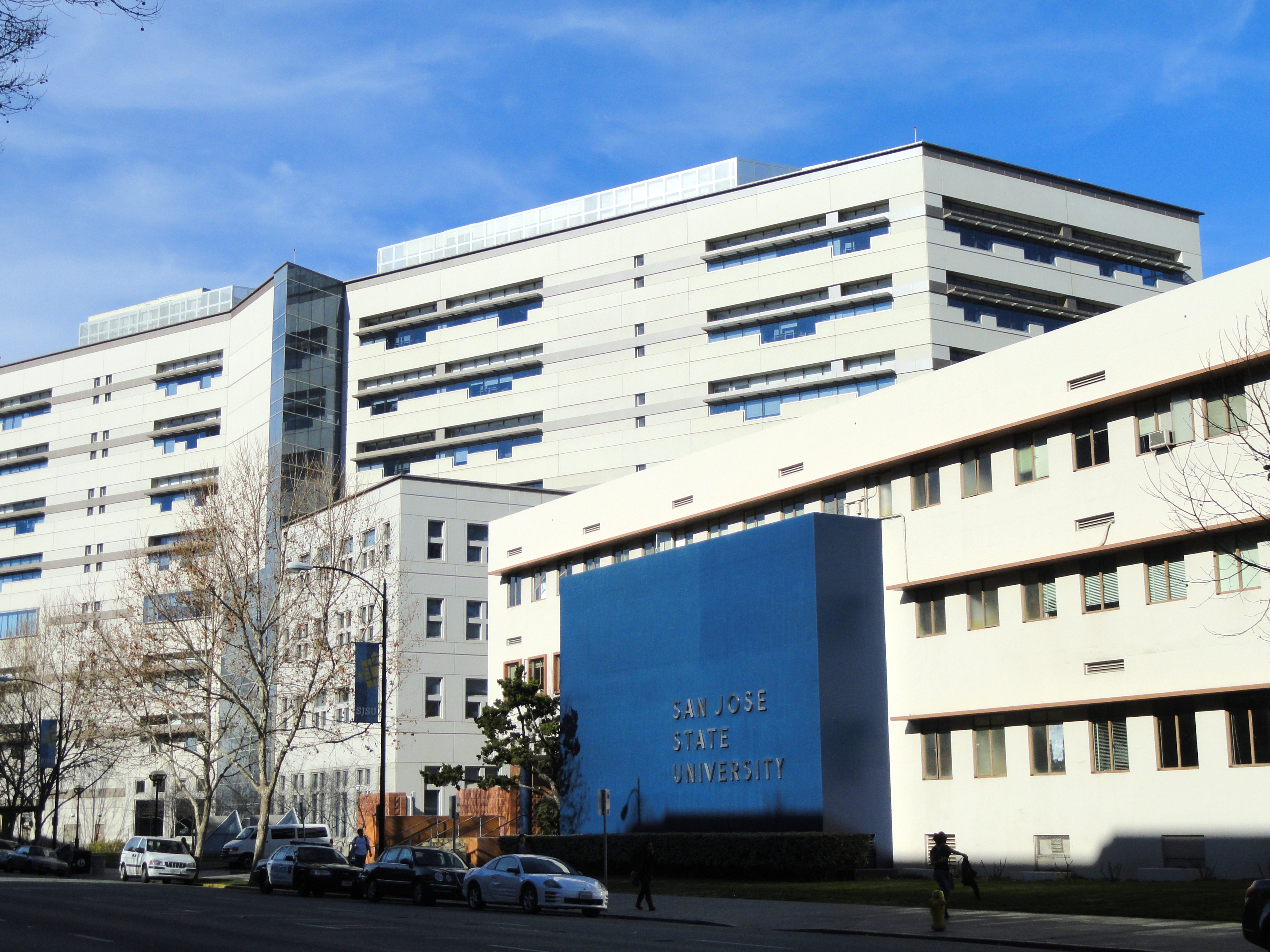 Modern library building with skyline backdrop (keynote-ready look)