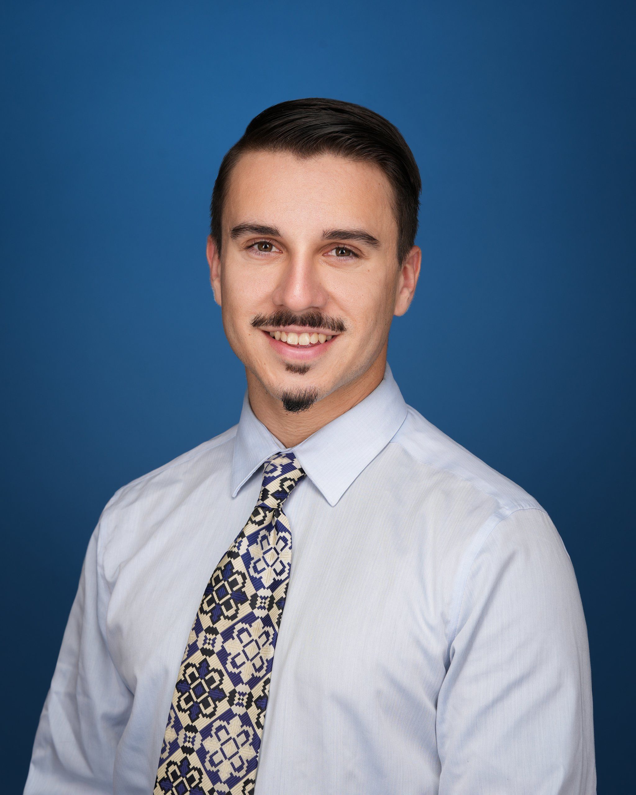 Graduate headshot in Santa Clara near SJSU