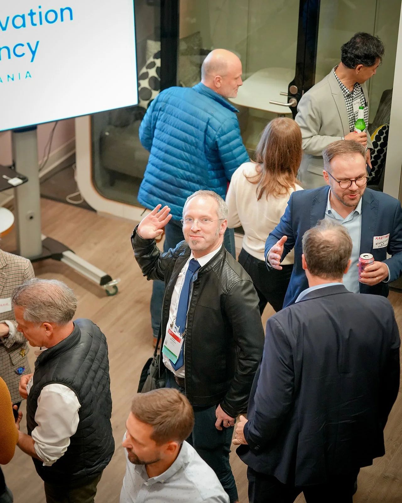 Team-building party in Sunnyvale, California Team-building party in Sunnyvale, California