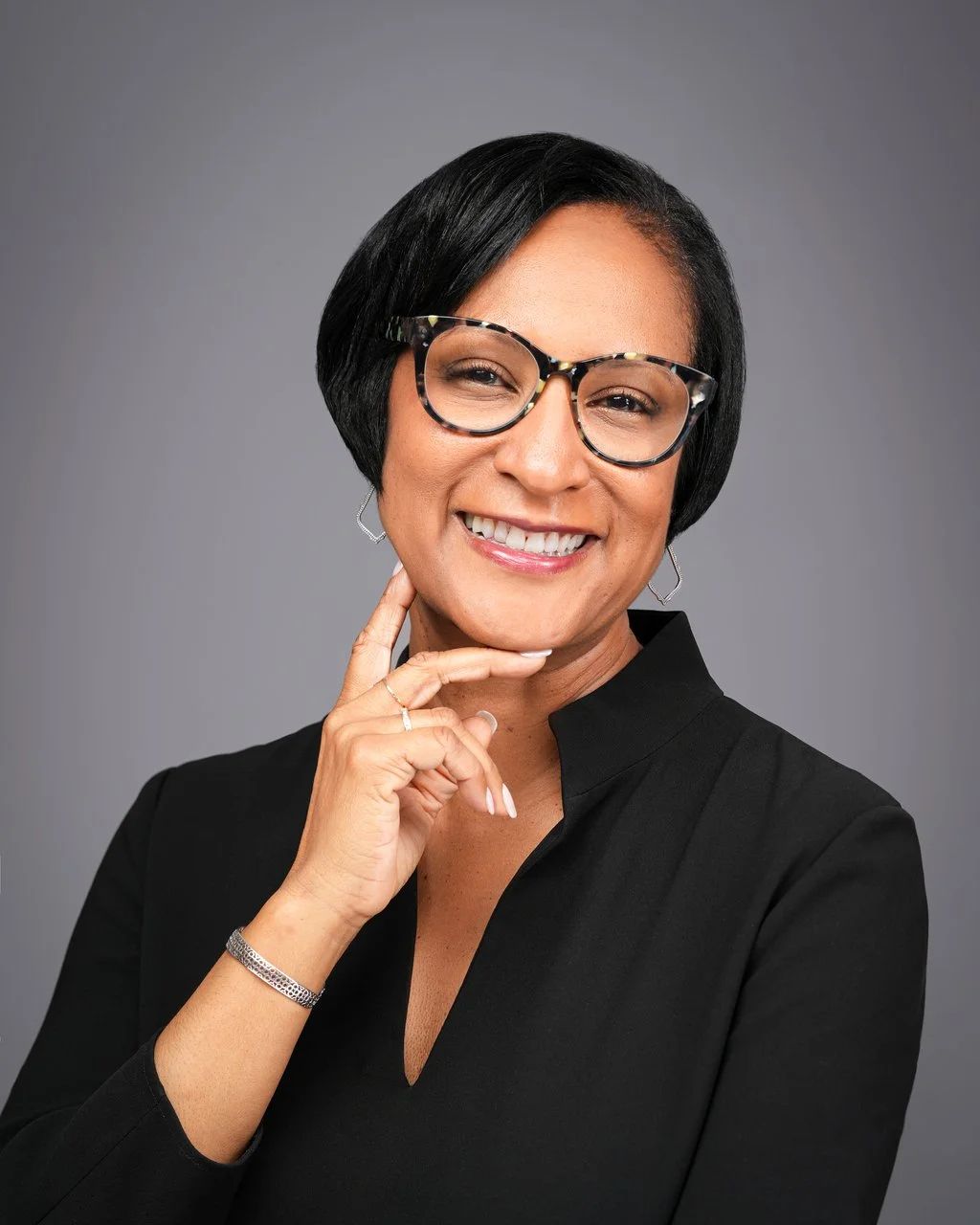 Professional women’s headshot at Lakeshore Park in Newark, California.