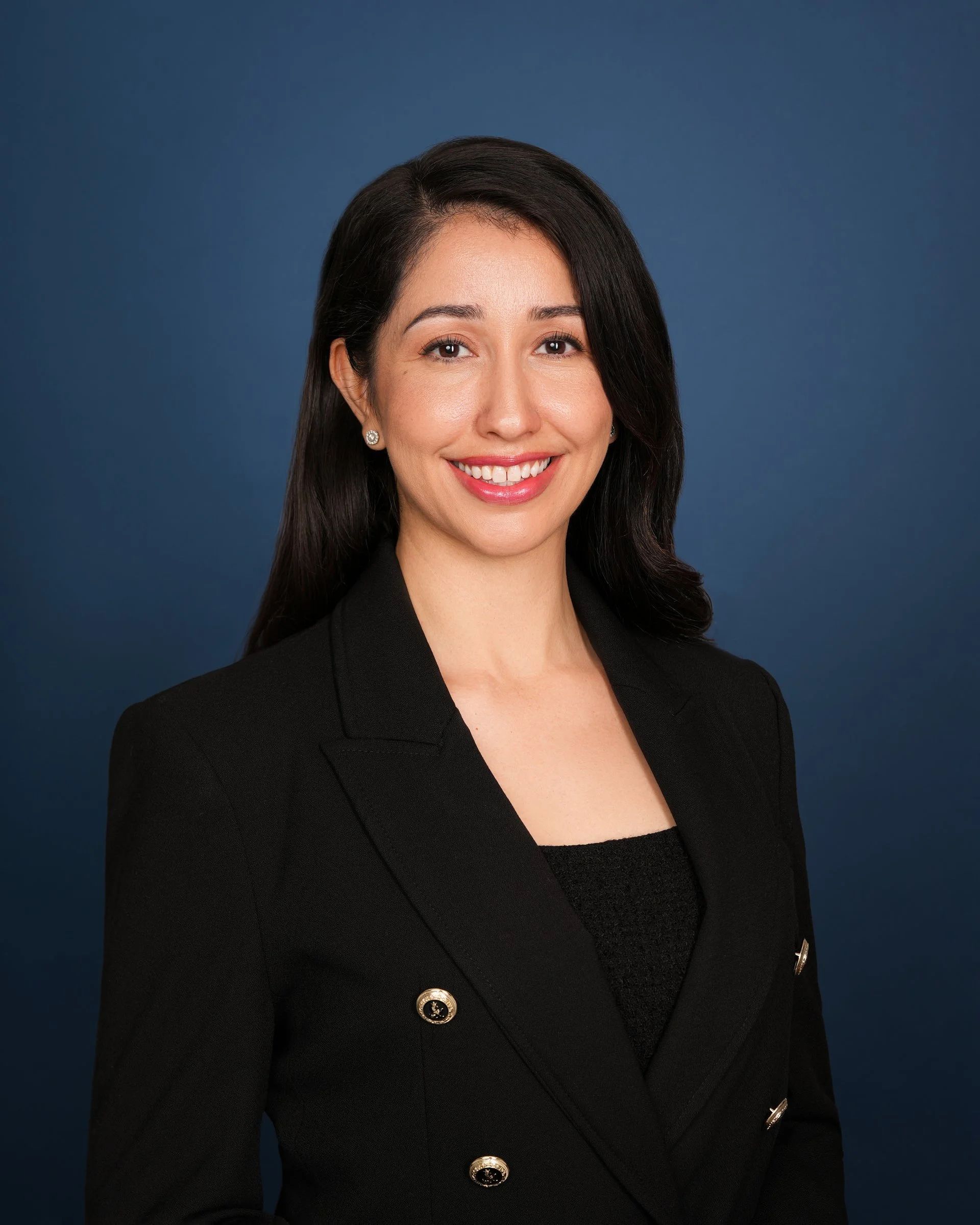 Professional women’s headshot on Pacific Avenue in Santa Cruz, California.